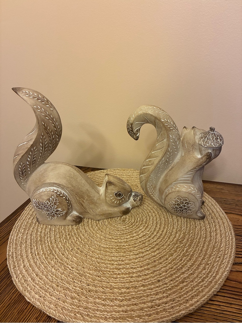 Fall/Neutral Decorative Squirrel 🐿️ Figurines Set of 2 NWT! - Picture 5 of 11